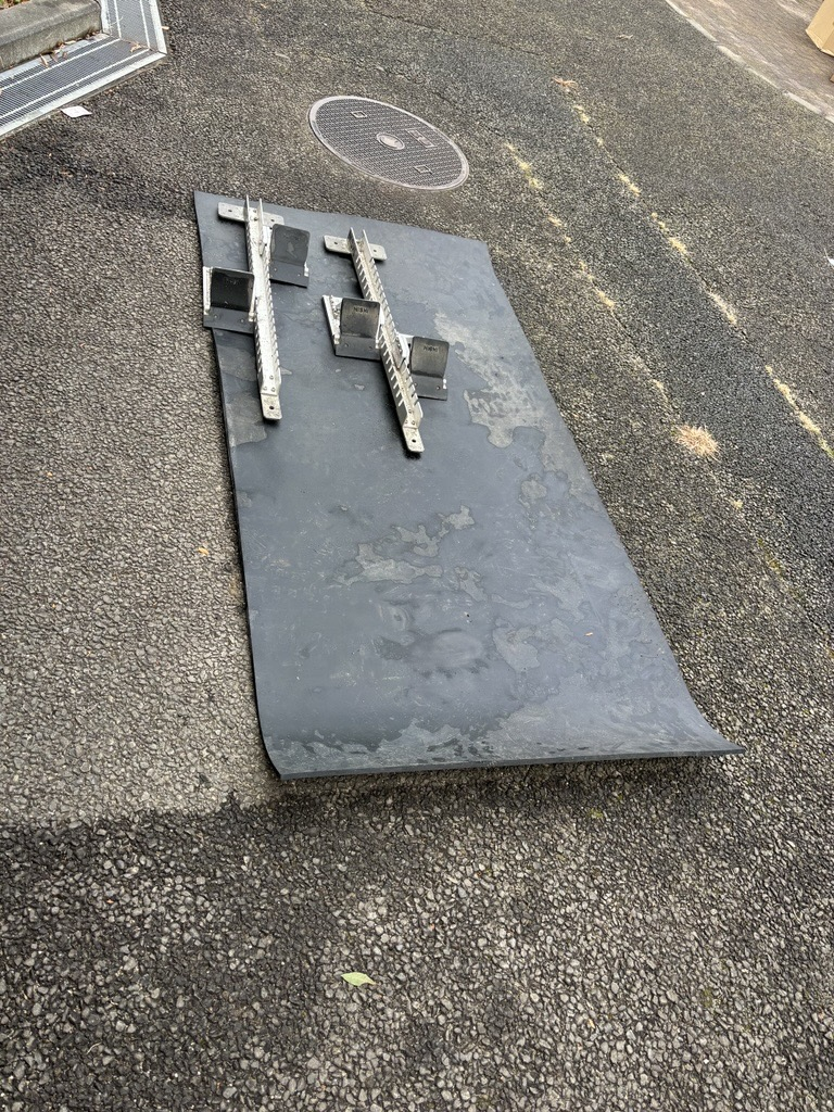 陸上ゴムマット